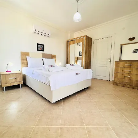 Dazzling With Private Pool In Alanya